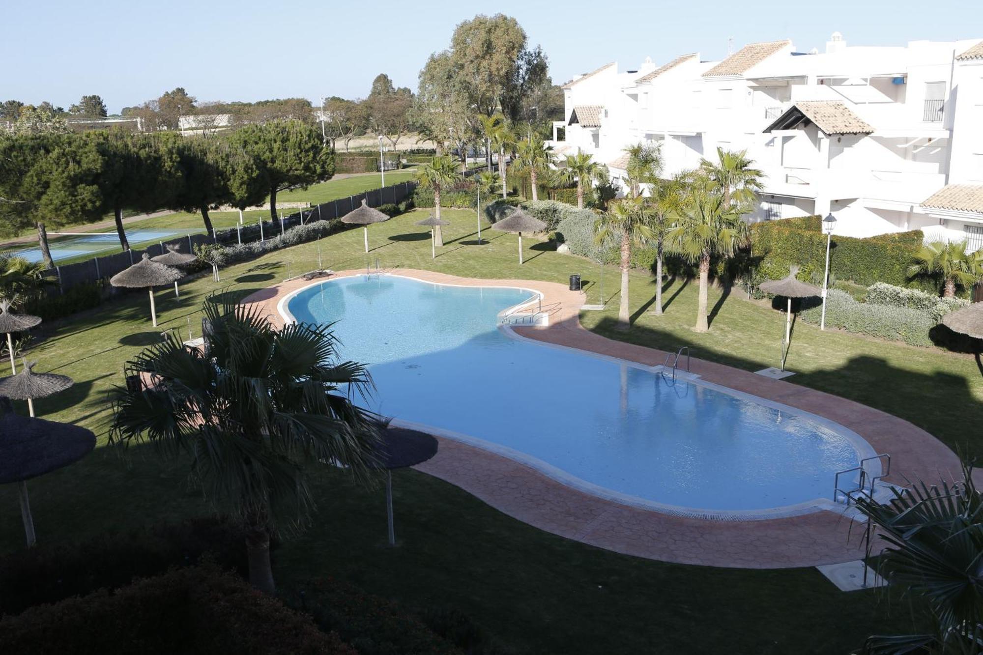 Lightbooking Gardens Apartment Chipiona