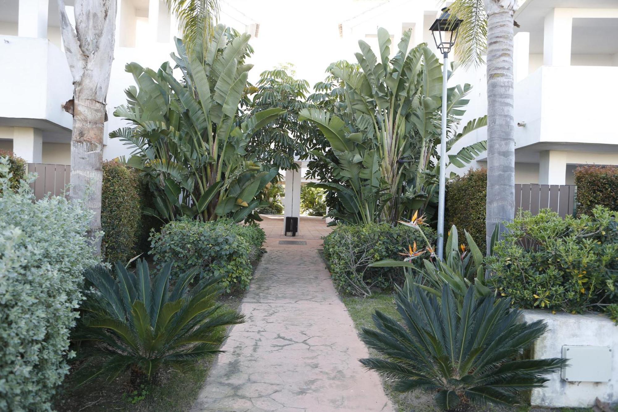 Apartment Lightbooking Gardens *